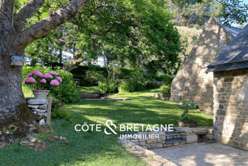 Maison en pierre avec piscine à Guidel dans le Morbihan 2