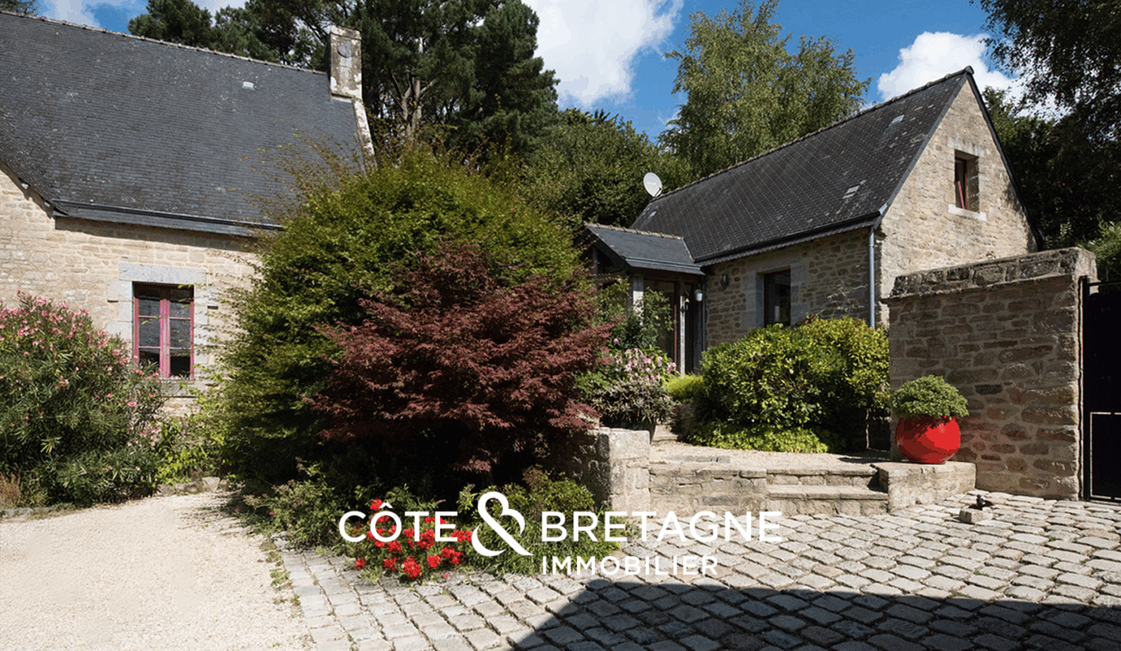 Maison en pierre avec piscine à Guidel dans le Morbihan 22