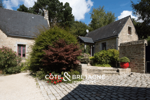 Maison en pierre avec piscine à Guidel dans le Morbihan 22