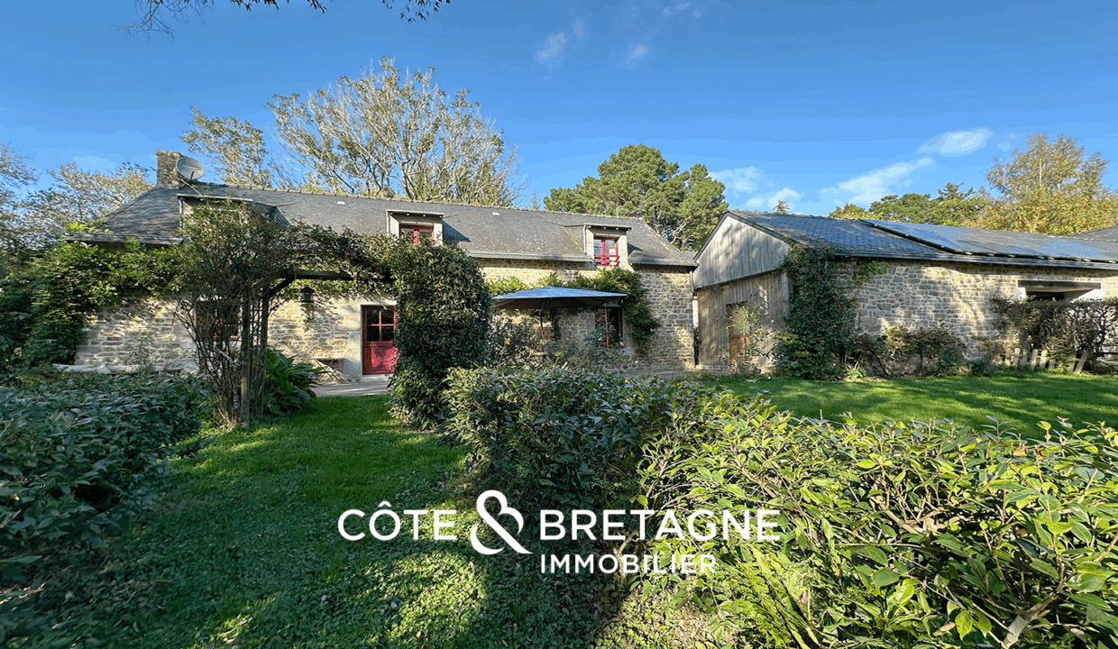 Maison en pierre avec piscine à Guidel dans le Morbihan 33