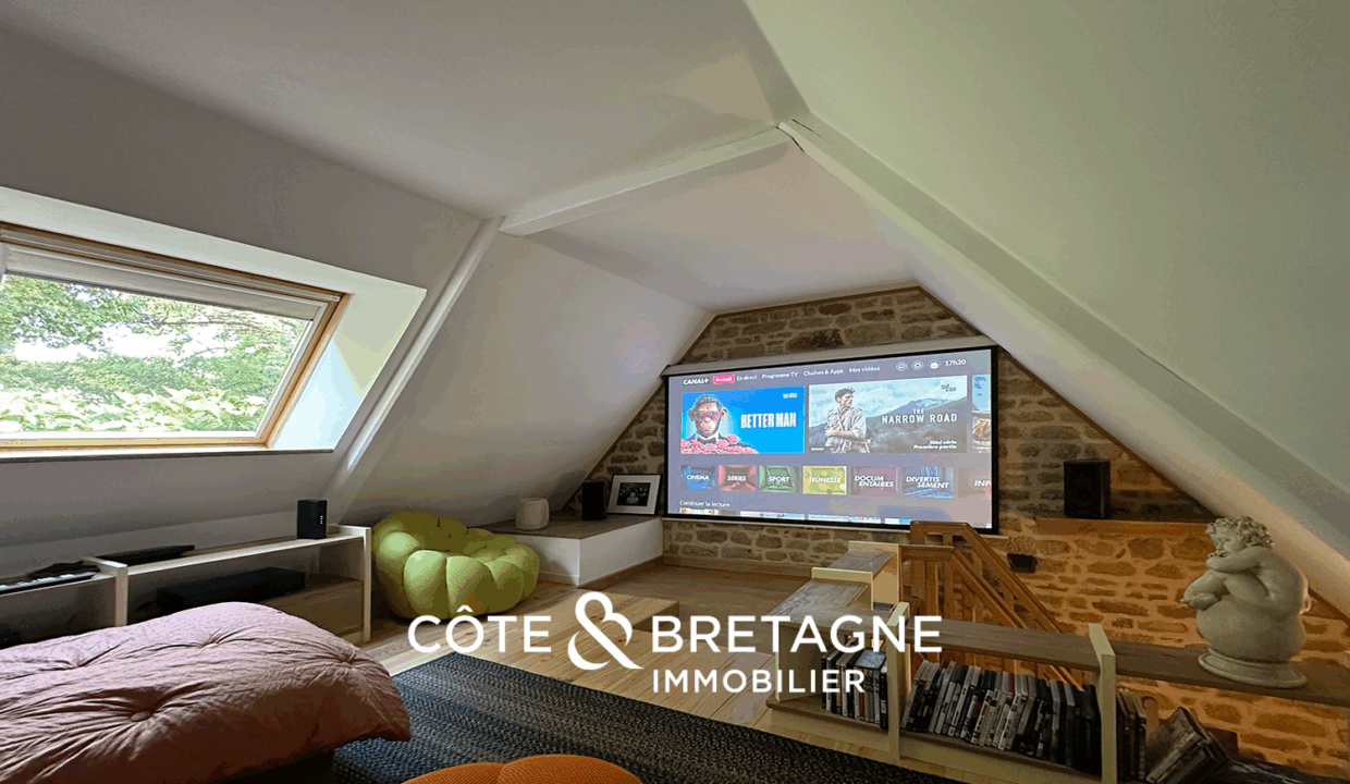 Maison en pierre avec piscine à Guidel dans le Morbihan 35