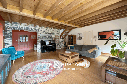 Maison en pierre avec piscine à Malestroit dans le Morbihan 4