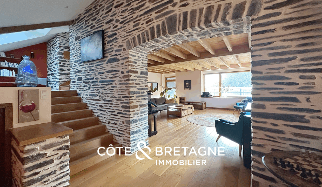 Maison en pierre avec piscine à Malestroit dans le Morbihan 5