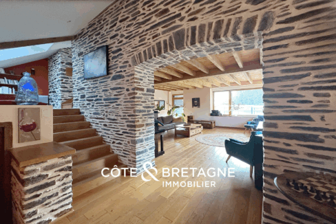 Maison en pierre avec piscine à Malestroit dans le Morbihan 5