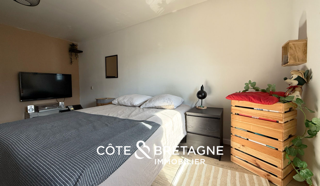 maison-bretagne-pluzunet-chambre-1