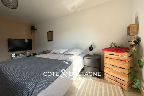 maison-bretagne-pluzunet-chambre-1