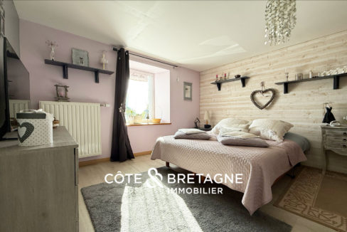 maison-bretagne-pluzunet-chambre-2