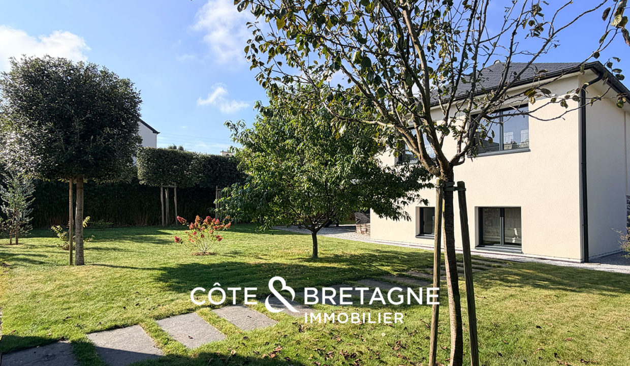 Maison-Lamballe-Rénové-jardin-Garage-11