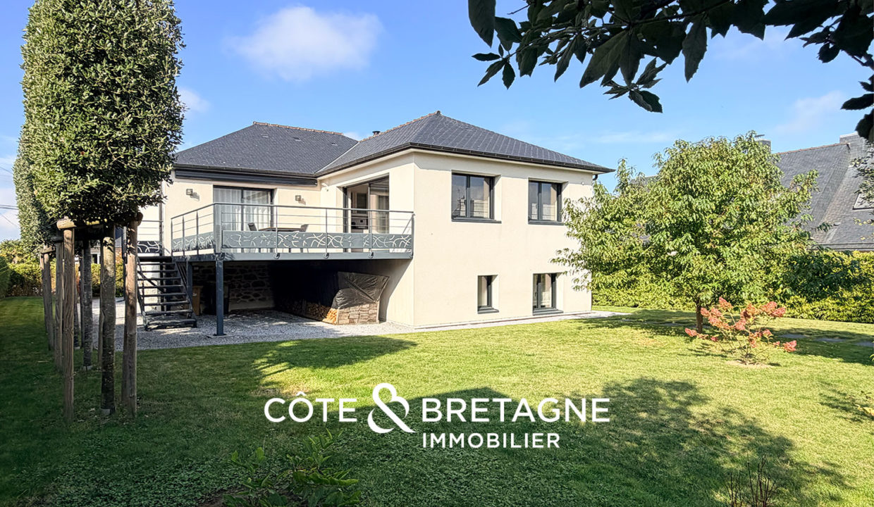 Maison-Lamballe-Rénové-jardin-Garage