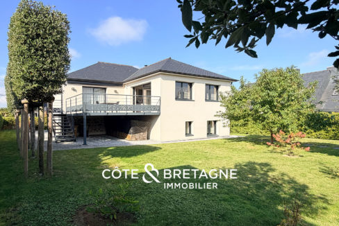 Maison-Lamballe-Rénové-jardin-Garage