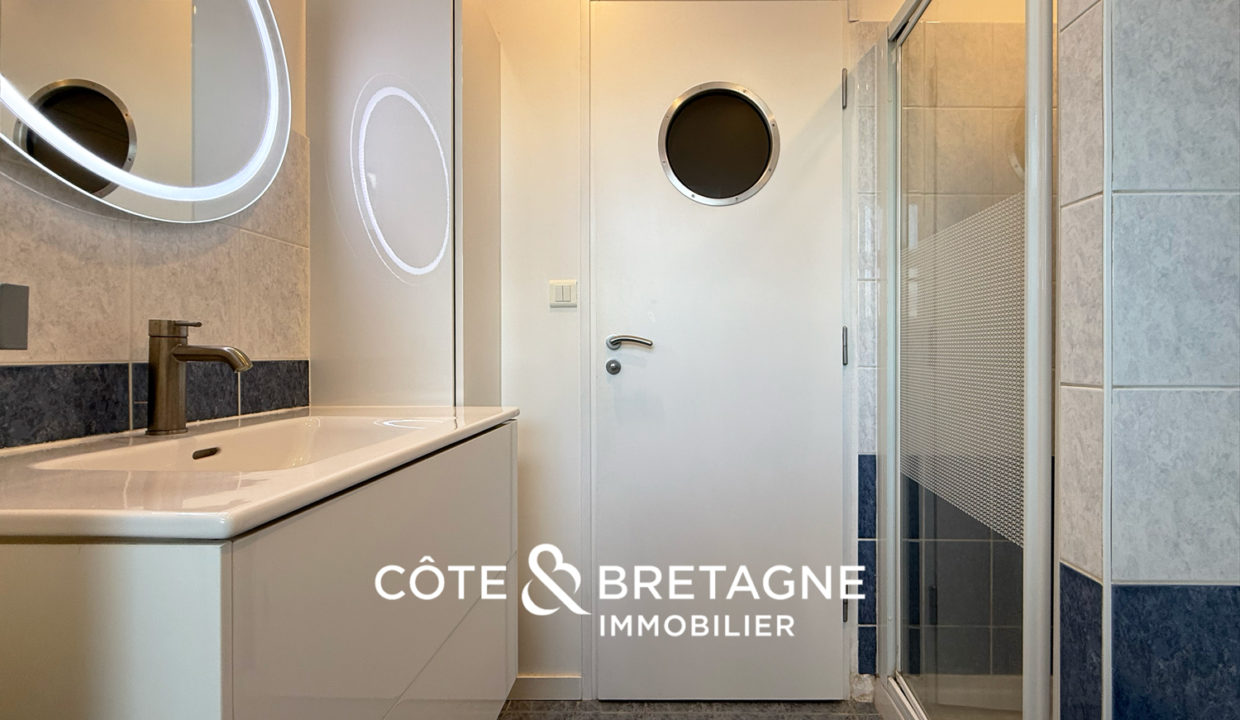 maison-familiale-perros-guirec-salle-d-eau