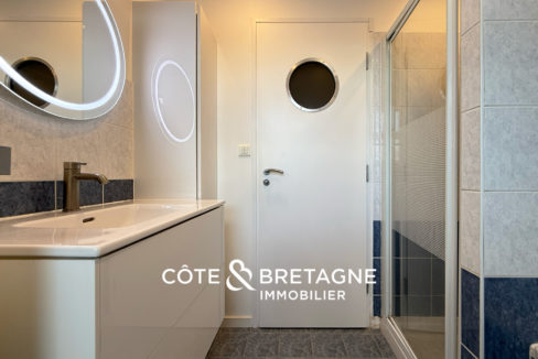 maison-familiale-perros-guirec-salle-d-eau