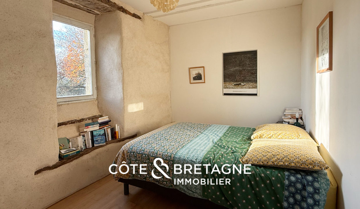 maison-pierre-gite-bretagne-begard-chambre-1