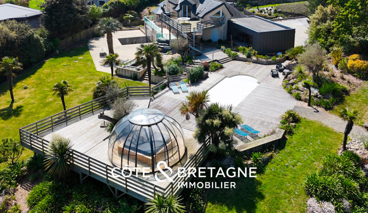 Belle-demeure-vue-mer-ploubazlanec-10