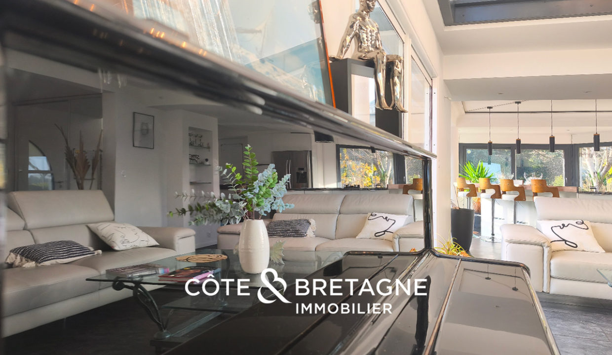 Belle-demeure-vue-mer-ploubazlanec-3