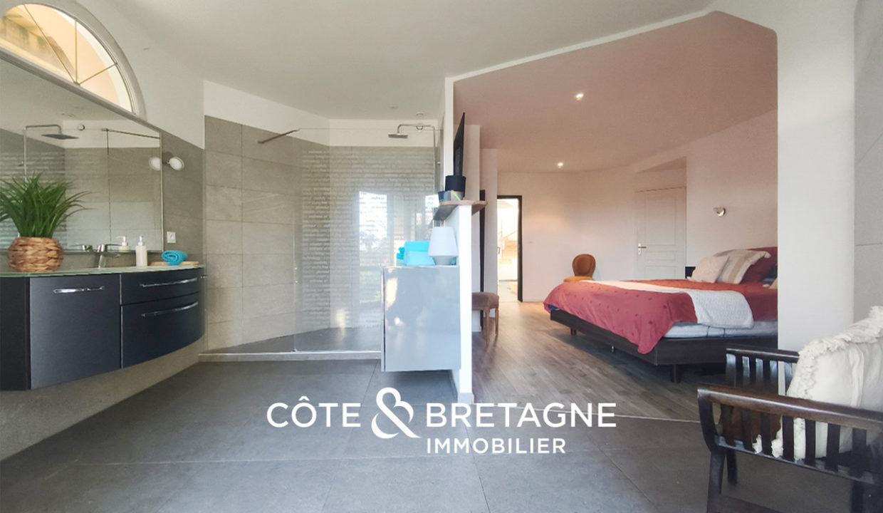 Belle-demeure-vue-mer-ploubazlanec-9