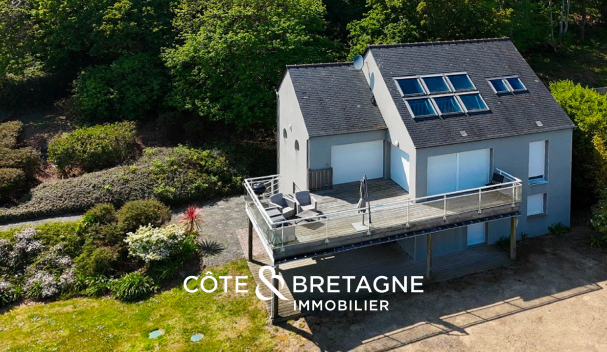 Demeure-vue-mer-ploubazlanec-gites-1