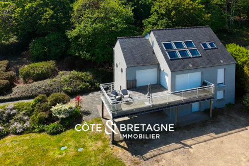 Demeure-vue-mer-ploubazlanec-gites-1