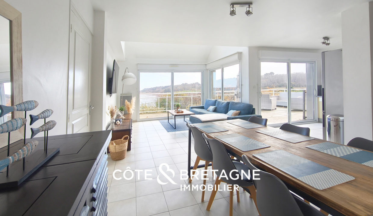 Demeure-vue-mer-ploubazlanec-gites