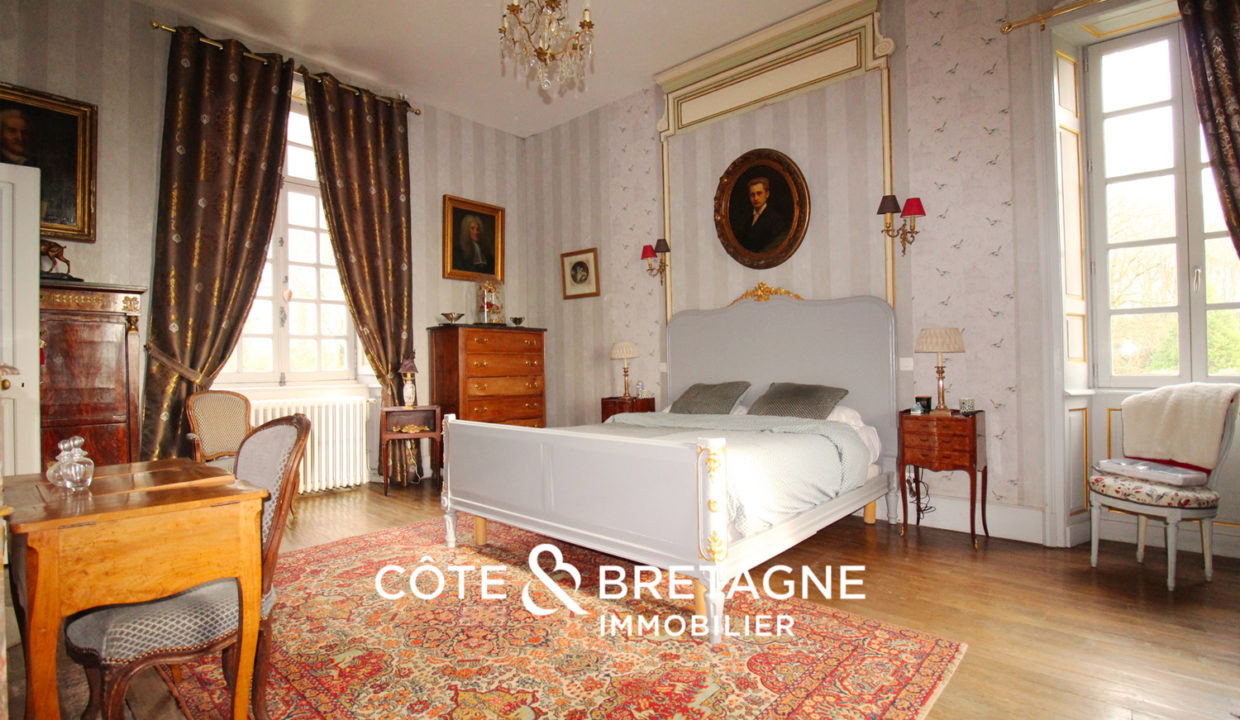 chateau-piscine-orangerie-fougeres-17