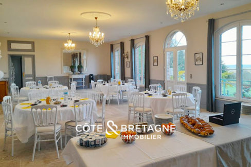 chateau-piscine-orangerie-fougeres-4