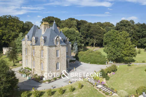 chateau-piscine-orangerie-fougeres-9