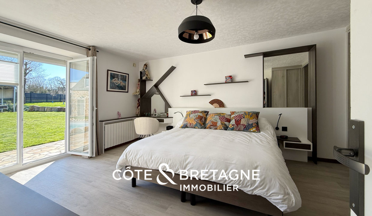 longere-a-vendre-a-hillion-avec-piscine-1