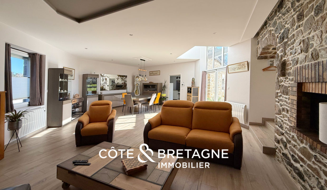 longere-a-vendre-a-hillion-avec-piscine-9