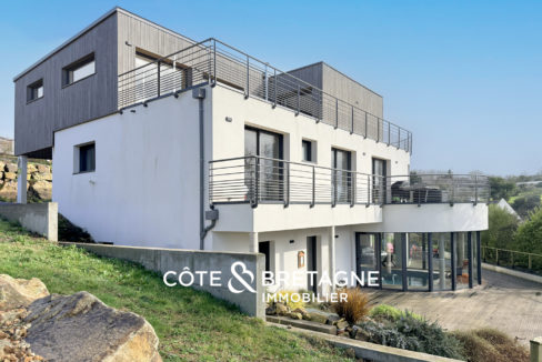 trebeurden-villa-architecte-facade-vue-mer-3