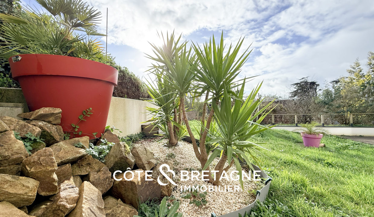 trebeurden-villa-architecte-jardin-vue-mer