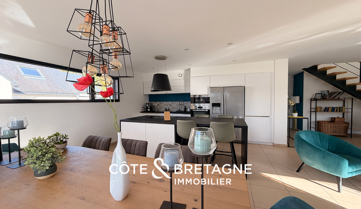 Maison d'architecte avec Piscine chauffée à Pluneret 24