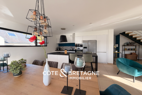 Maison d'architecte avec Piscine chauffée à Pluneret 24