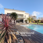 Maison avec piscine à Pluneret