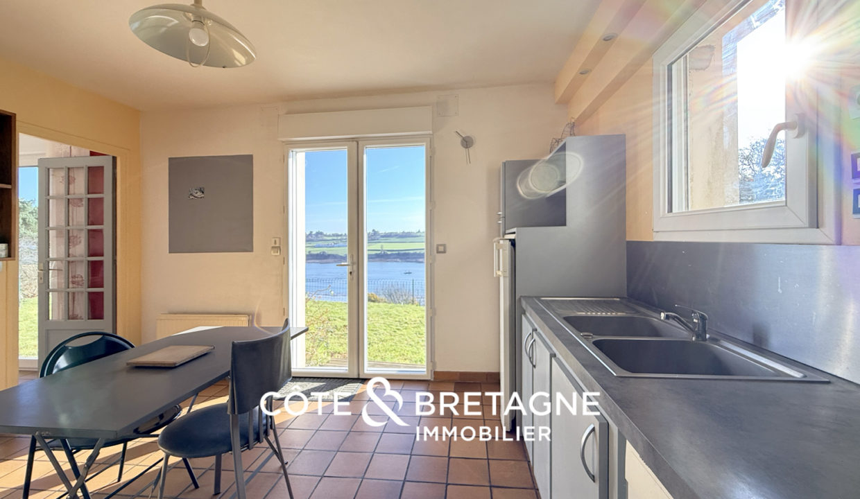 Maison_Plouguiel_VuePanoramique_Fleuve_Cuisine