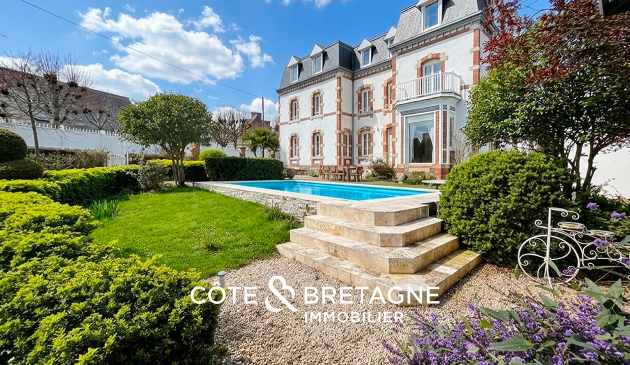 demeure-bourgeoise-piscine-etables-sur-mer