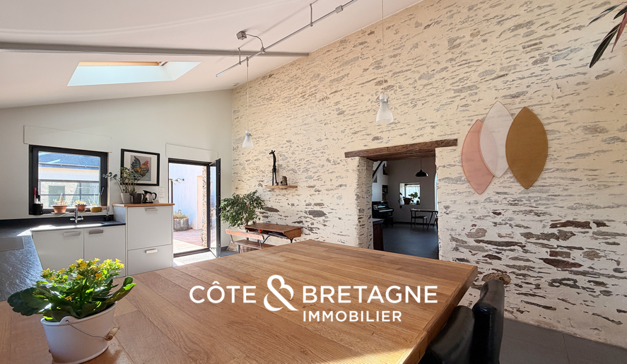 Belle demeure avec piscine intérieure à Arzal Morbihan4