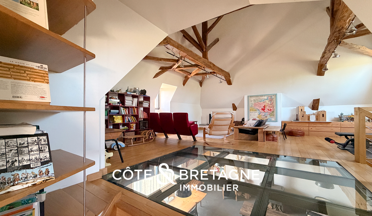 Belle demeure avec piscine intérieure à Arzal dans le Morbihan 14