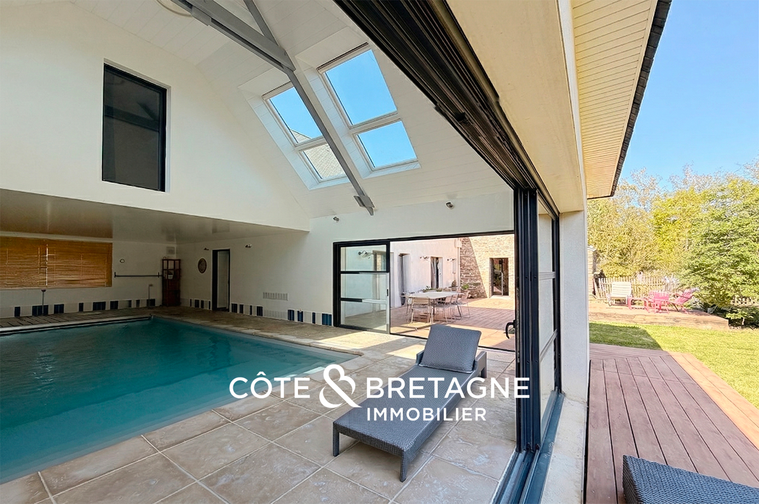 Belle demeure avec piscine intérieure à Arzal dans le Morbihan