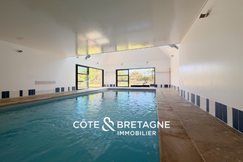 Belle demeure avec piscine intérieure à Arzal dans le Morbihan 9