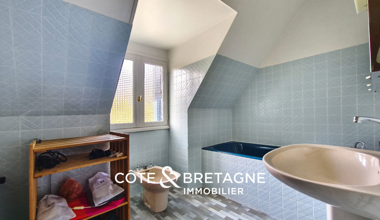 Belle-maison-vue-sur-le-trieux-lezardrieux-16