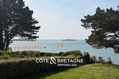 Maison à rénover avec vue mer à Séné Pointe du Bill