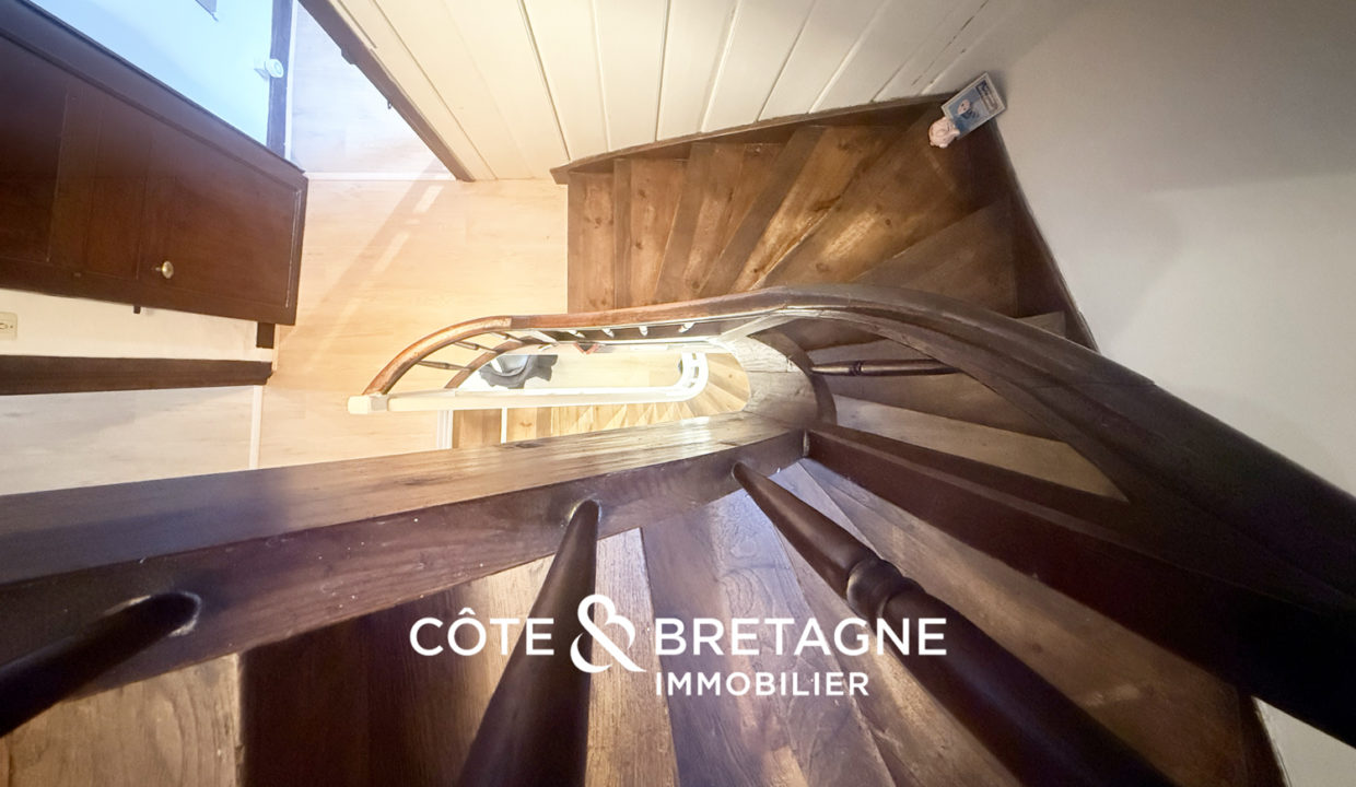 Maison-ville-Perros-Guirec-Port-Escalier