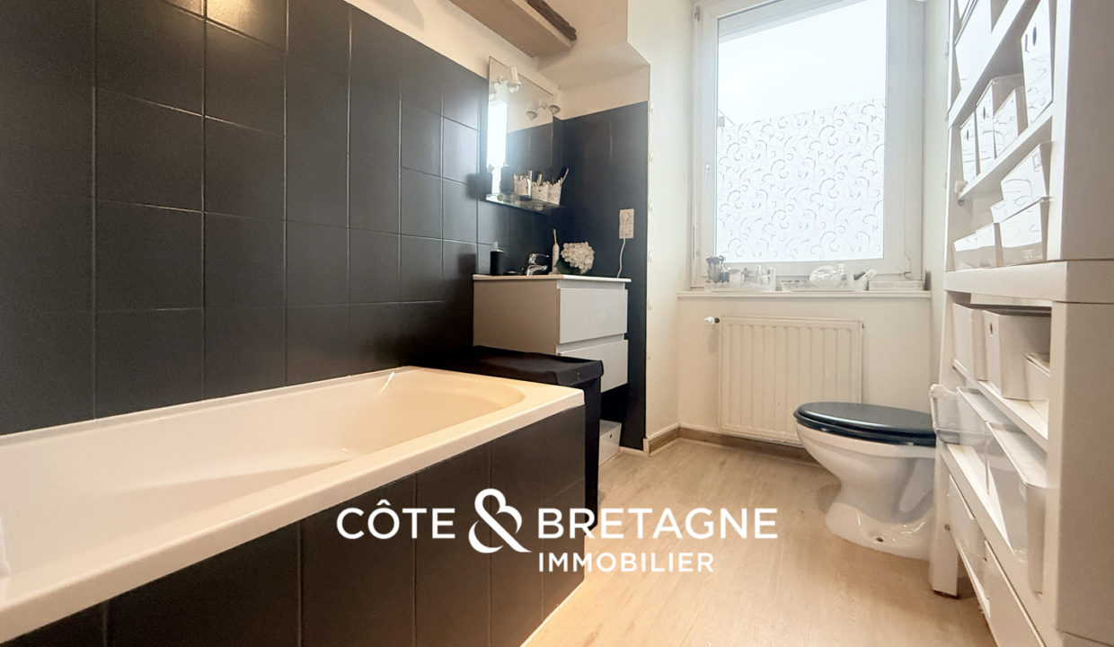 Maison-ville-Perros-Guirec-Port-Salle-d-eau