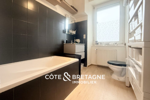 Maison-ville-Perros-Guirec-Port-Salle-d-eau