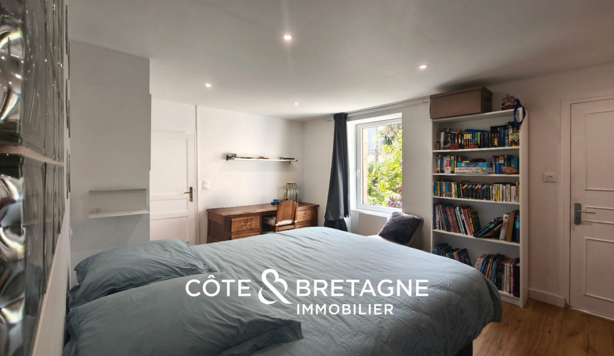 belle-maison-vue-mer-ploubazlanec-18