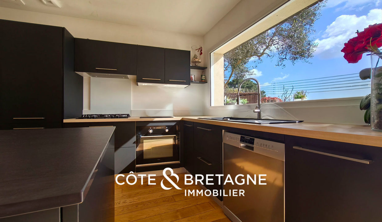 belle-maison-vue-mer-ploubazlanec-2