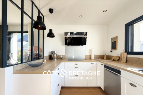 maison-architecte-vue-mer-panoramique-plouezec-cuisine