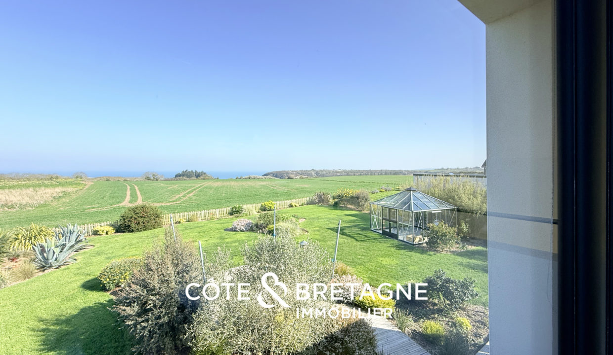 maison-architecte-vue-mer-panoramique-plouezec-jardin