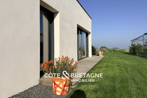 maison-architecte-vue-mer-panoramique-plouezec-jardin-2