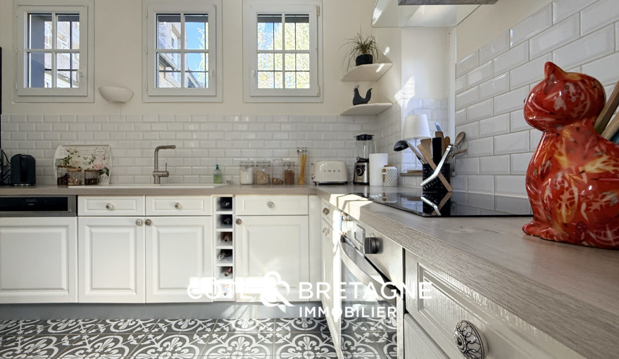 maison-pierre-prestige-pleumeur-bodou-parc-bretagne-cuisine-2